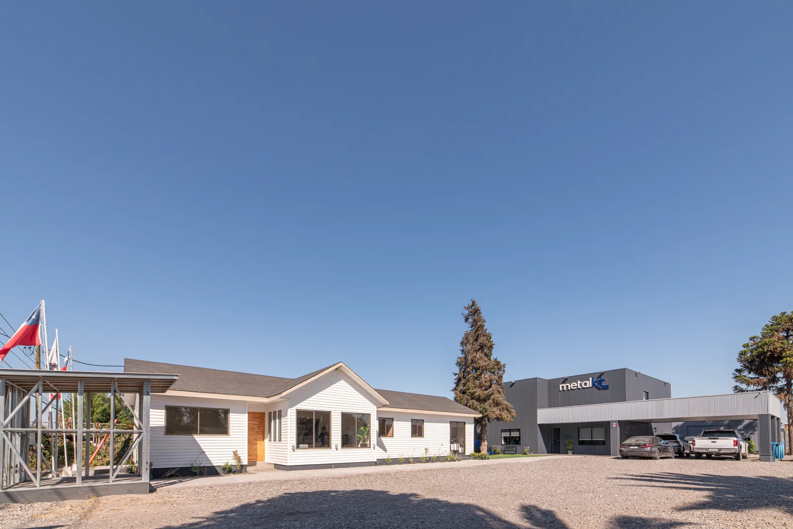 Casa piloto y showroom Metalkit en Paine
